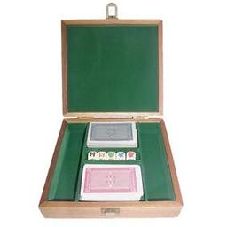 Click here to learn more about the Oak Poker Chip Case - 100 Piece Capacity.